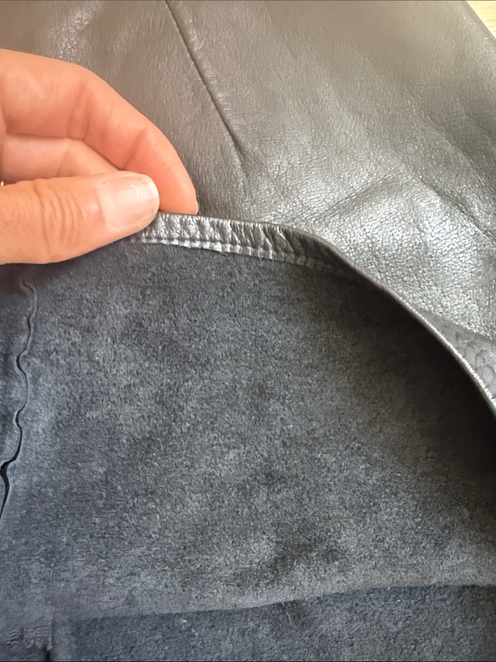 Gorgeous vintage  genuine leather a line mini skirt - Picture 3 of 6